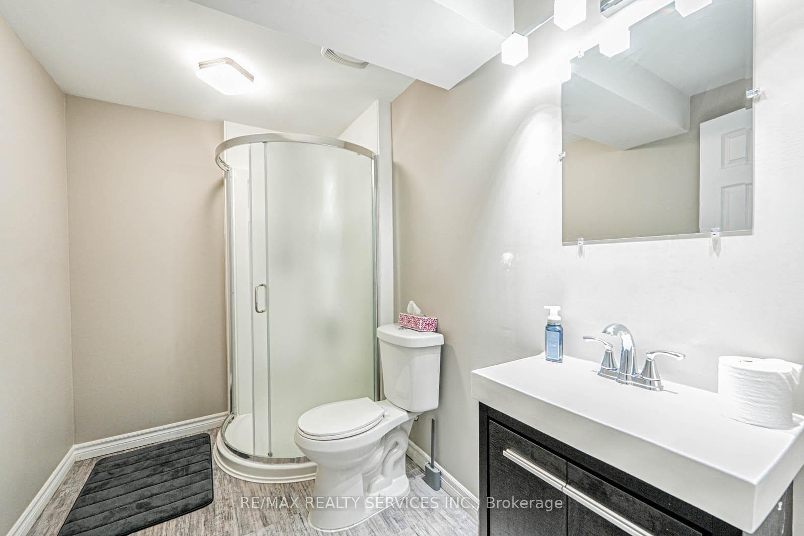 18 Waterford Drive photo 24