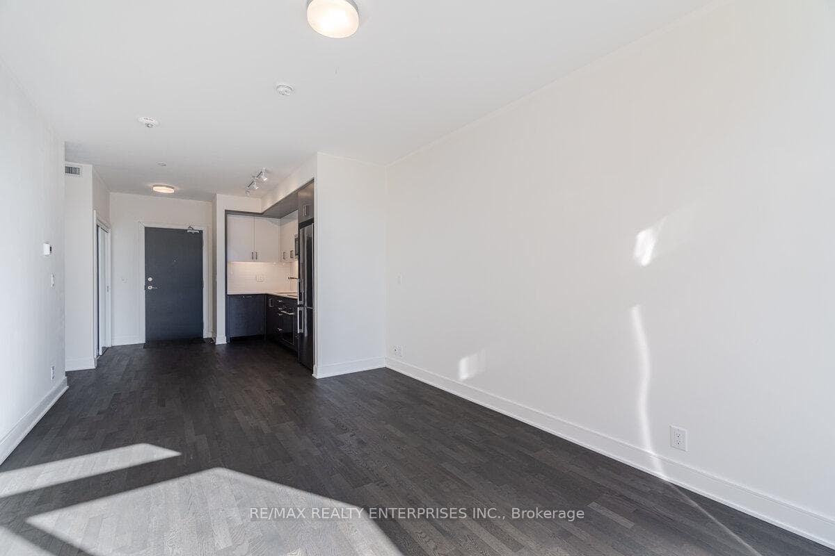 1575 Lakeshore Road Unit 458 photo 12
