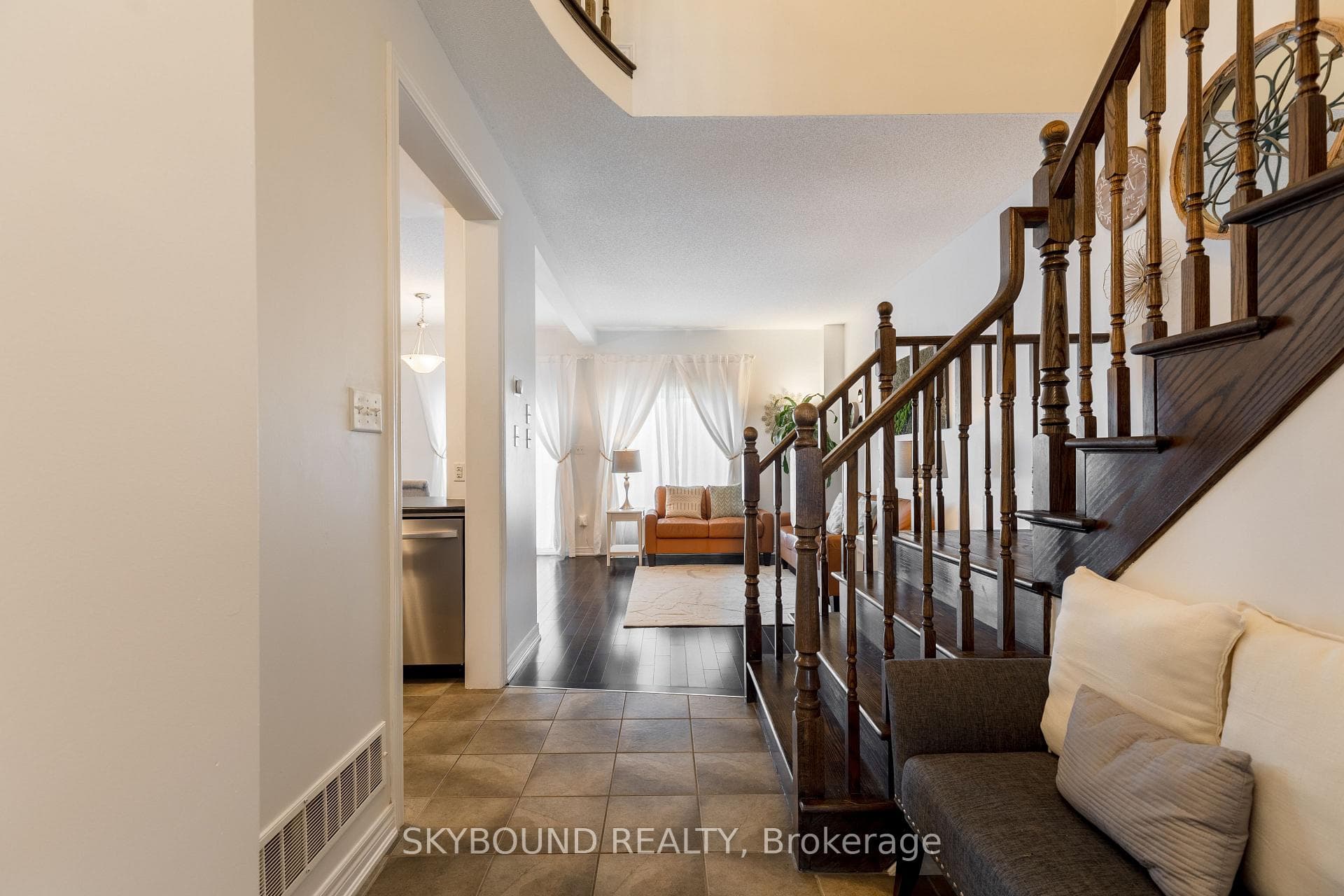257 Carla Avenue Unit 12 photo 7