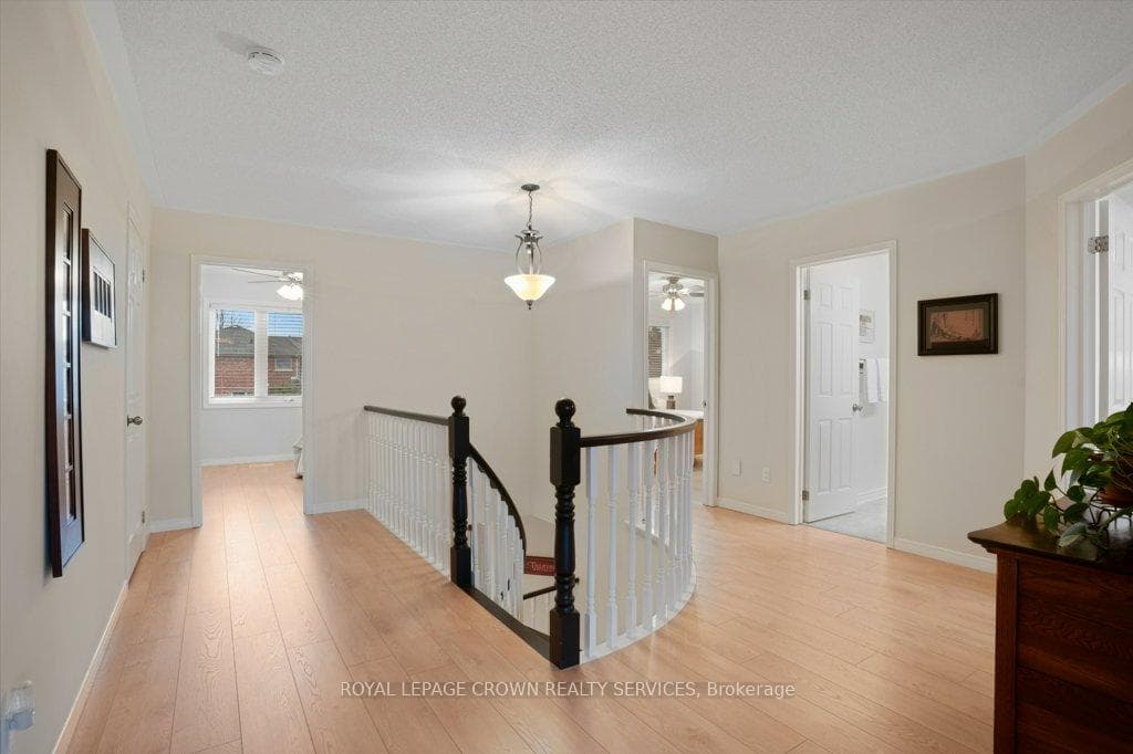 32 Kingfisher Crescent photo 21