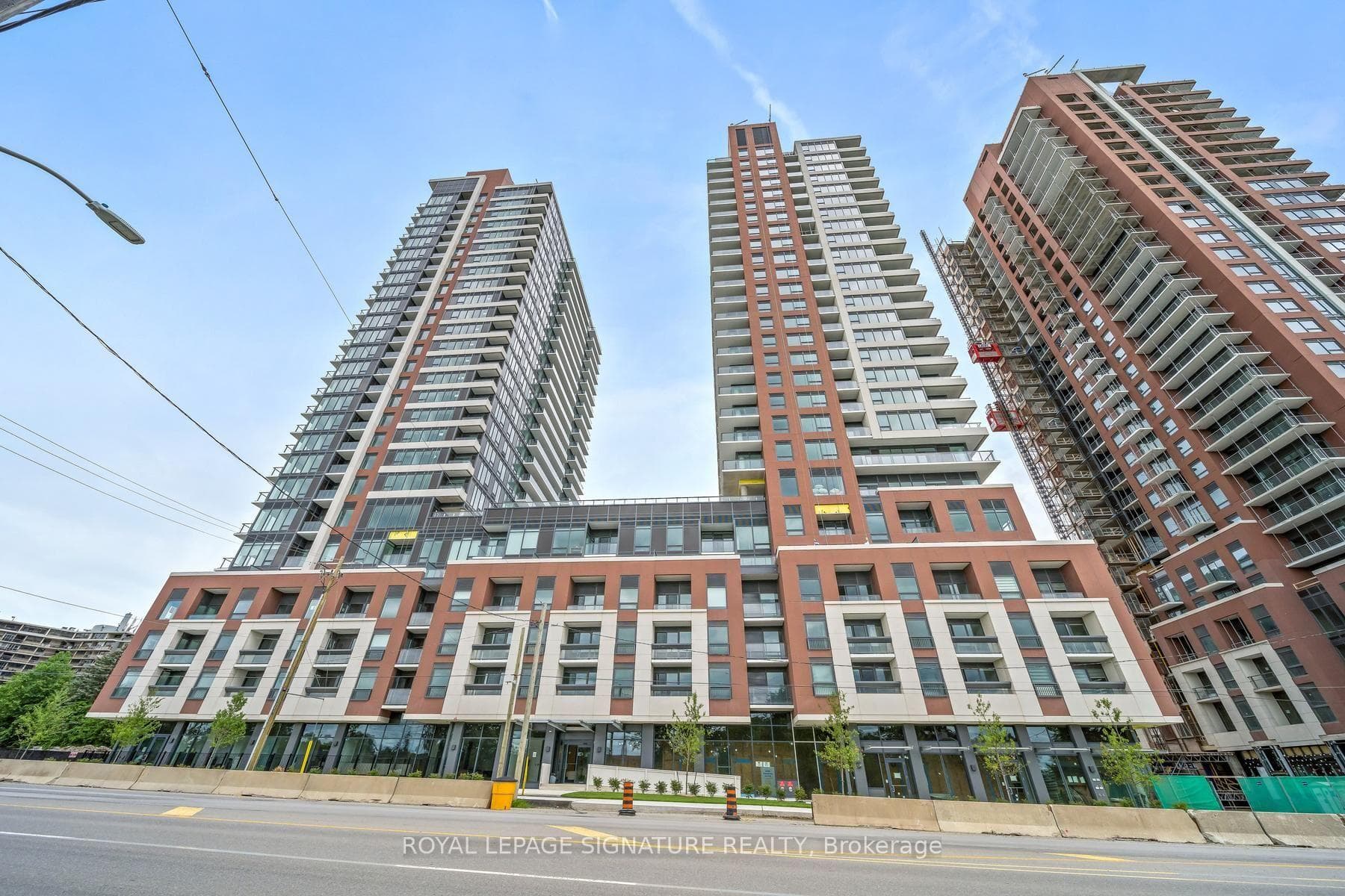4010 Eglinton Avenue Unit 711 photo 1