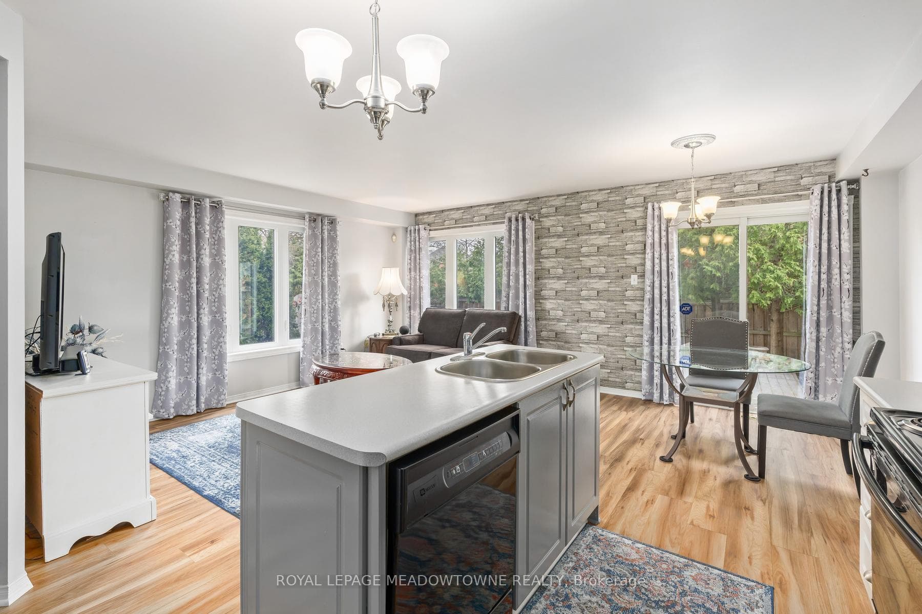 55 James Young Drive photo 25