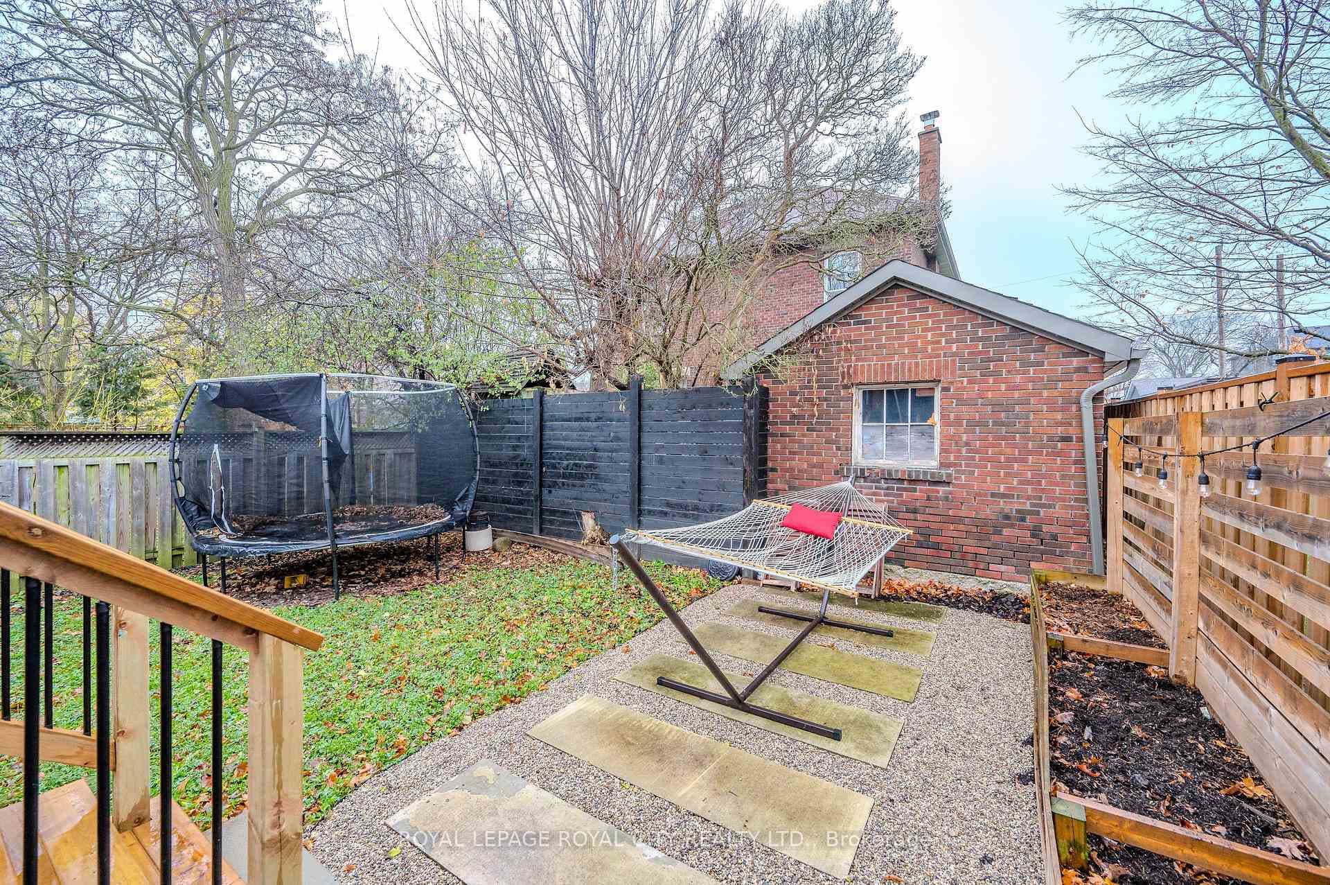 33 Audrey Avenue photo 31