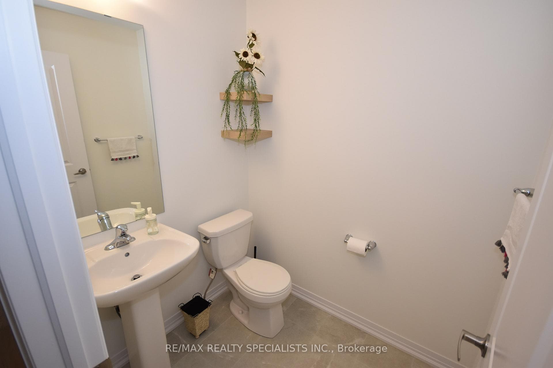 12 Velvet Way photo 7