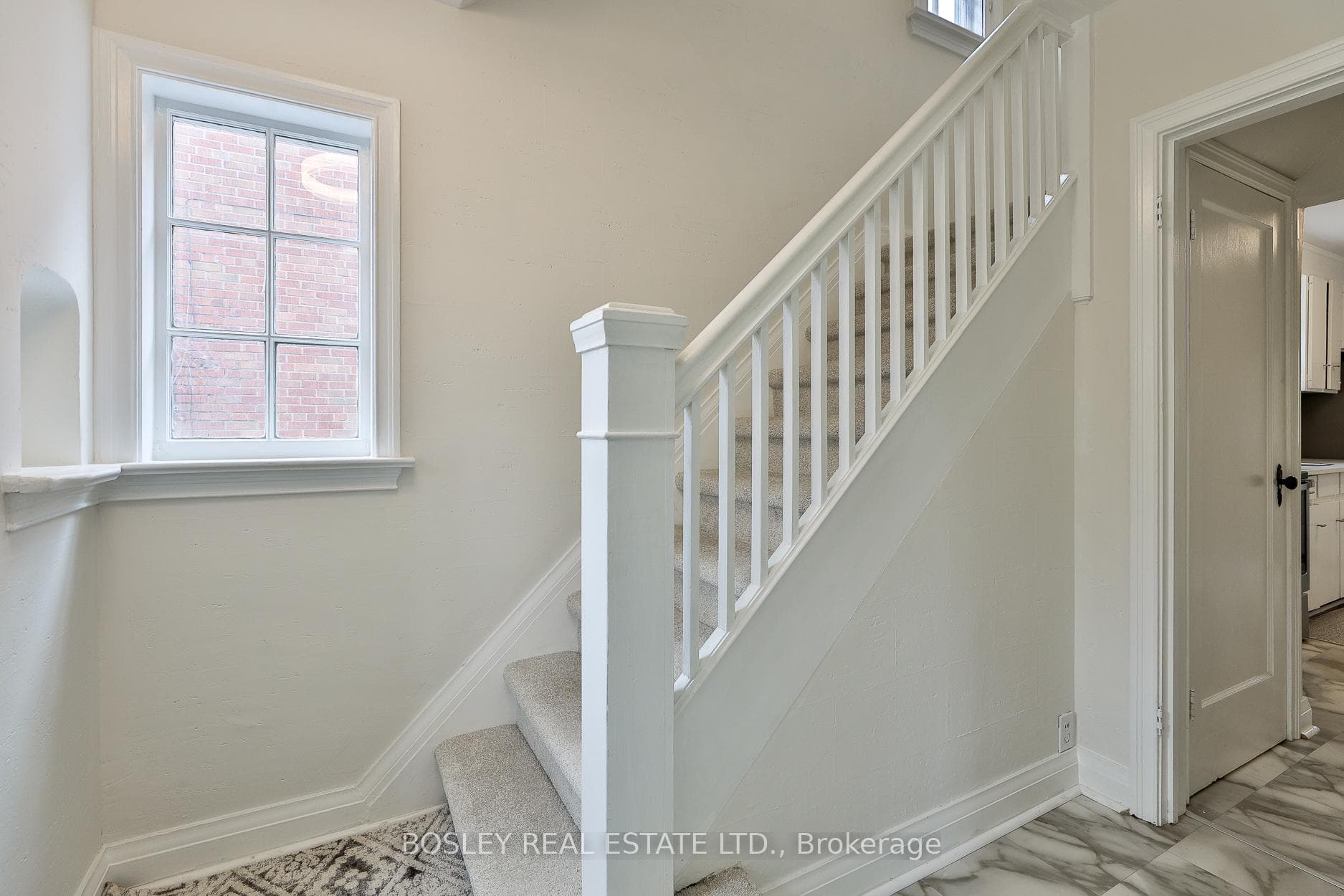 432 Broadway Avenue photo 15