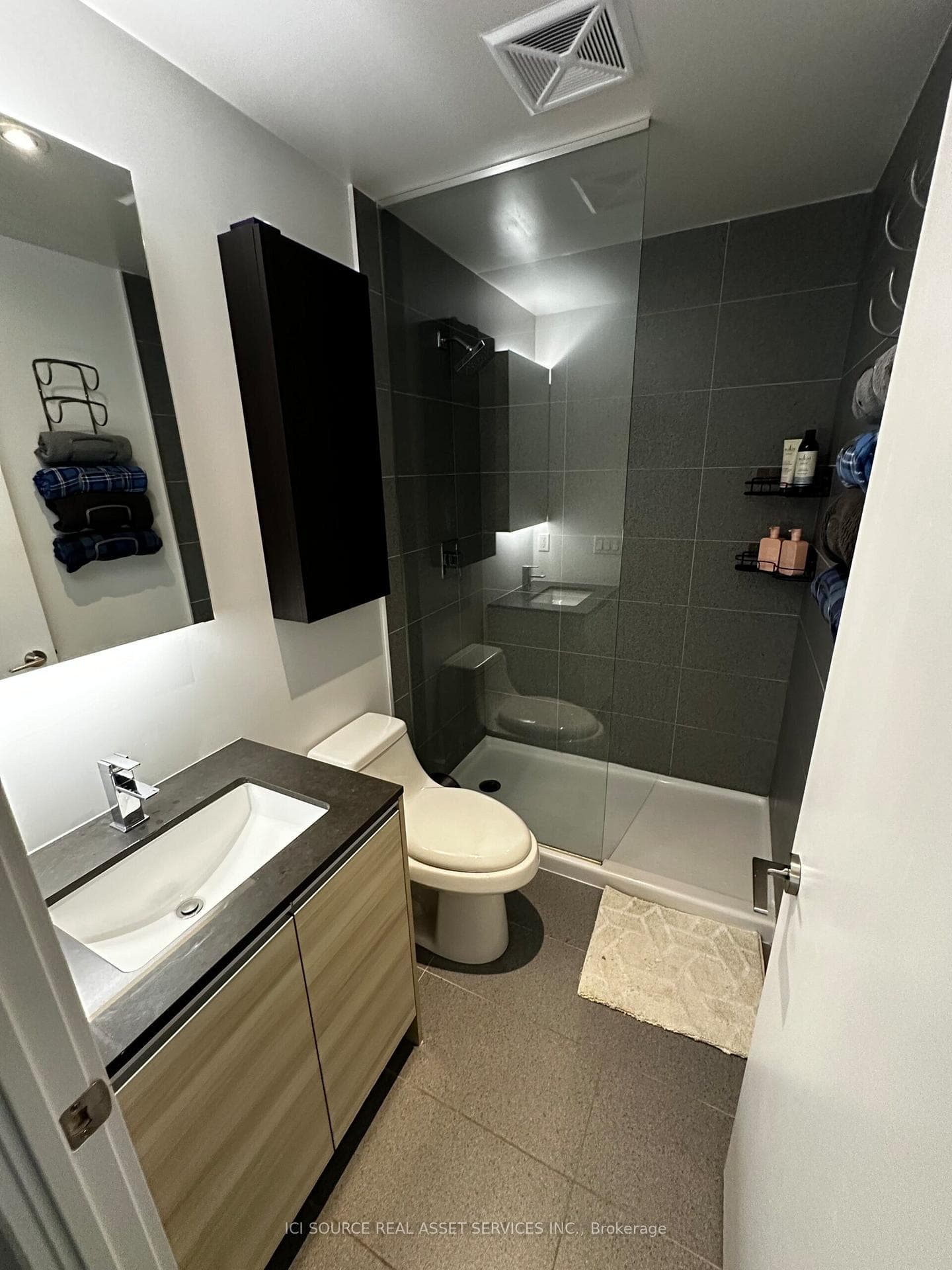 1238 Dundas Street Unit 505 photo 13