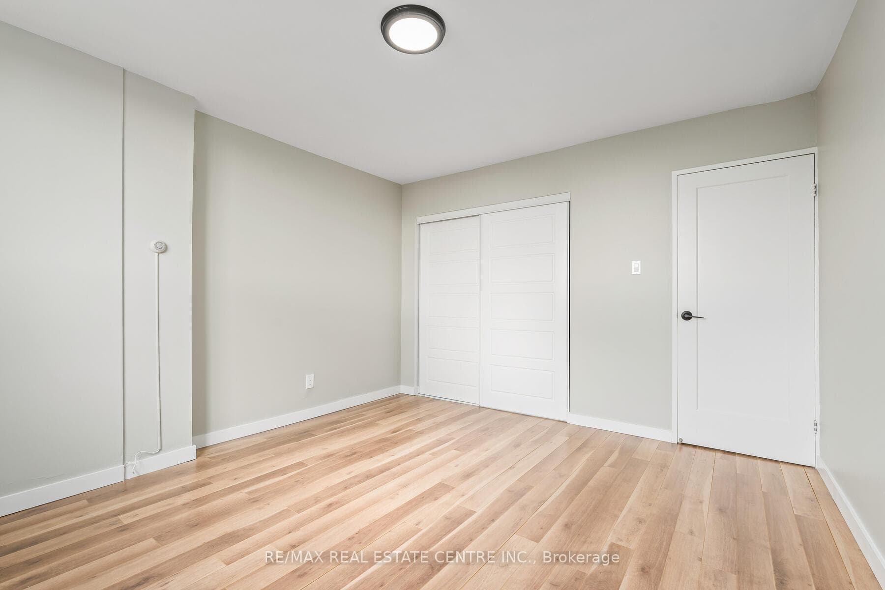 975 Warwick Court Unit 1406 photo 12