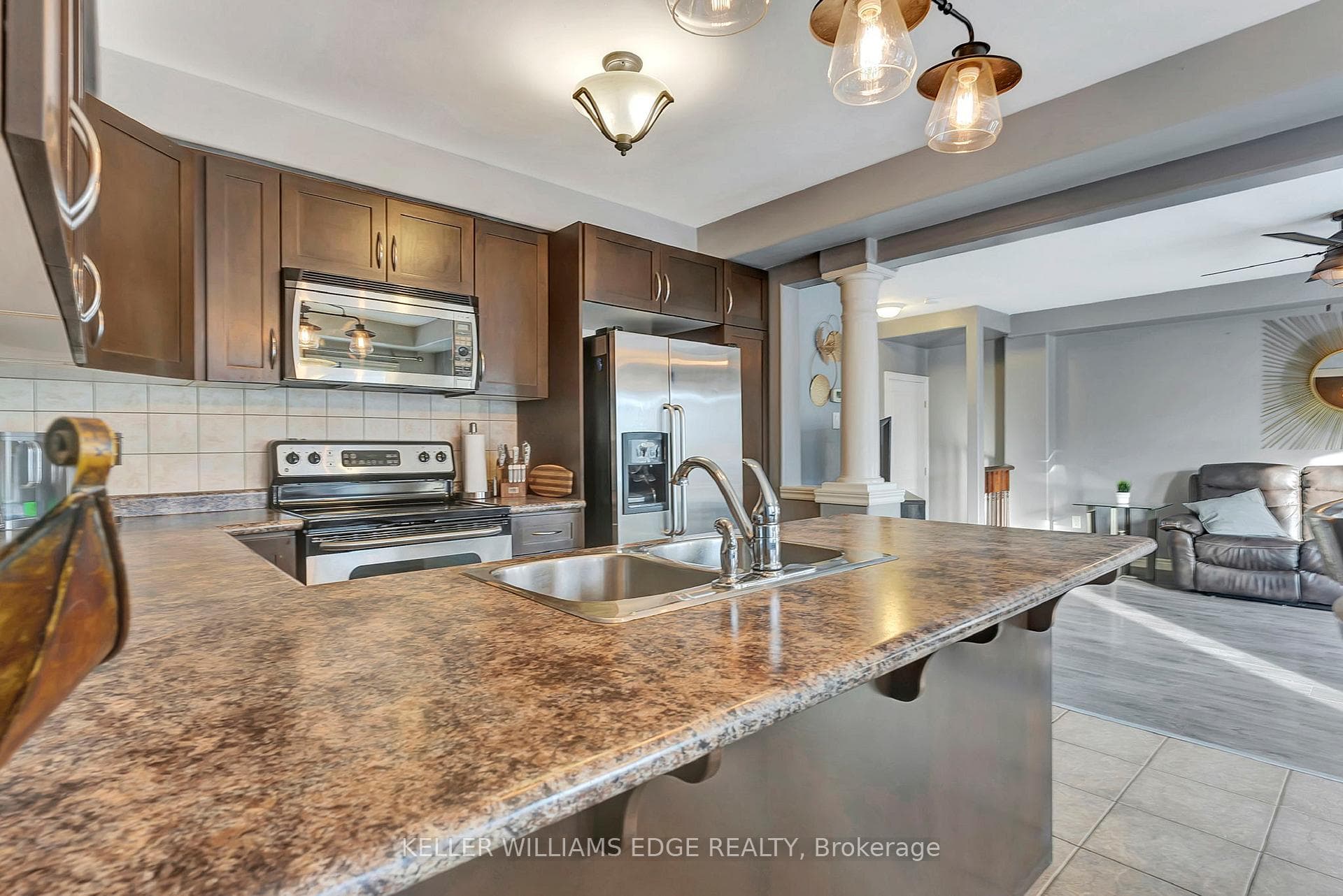 20 Donald Bell Drive photo 7