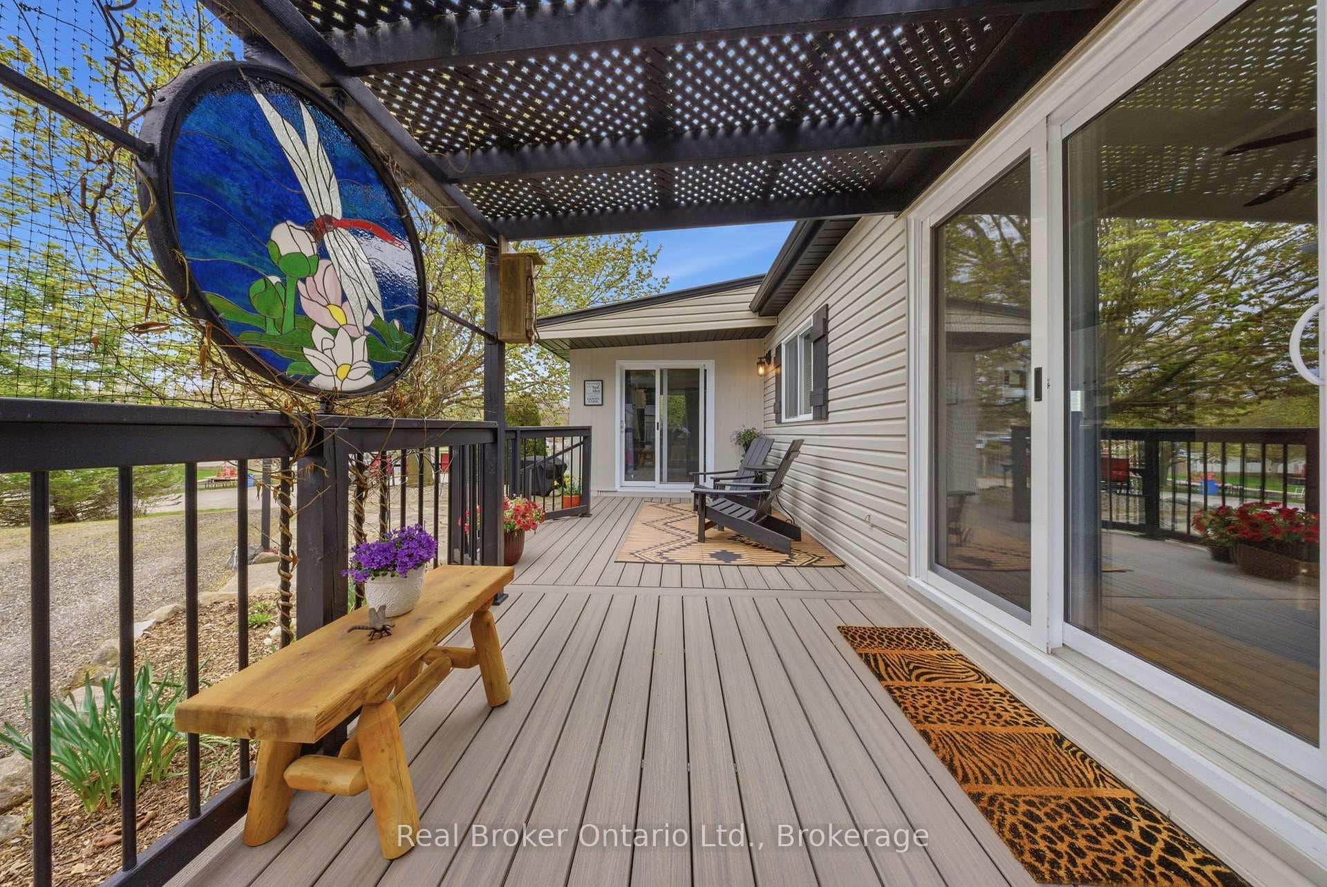 230 Mountain Ash Road photo 5
