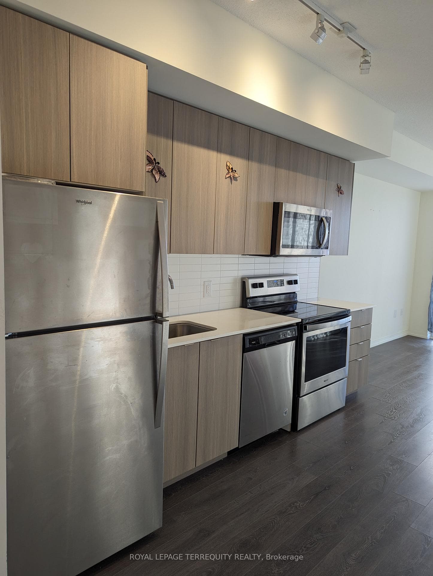 3237 Bayview Avenue Unit 901 photo 7