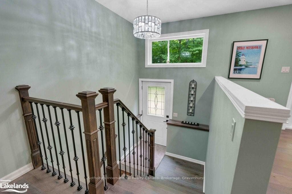 190 FOREST GLEN Drive photo 10