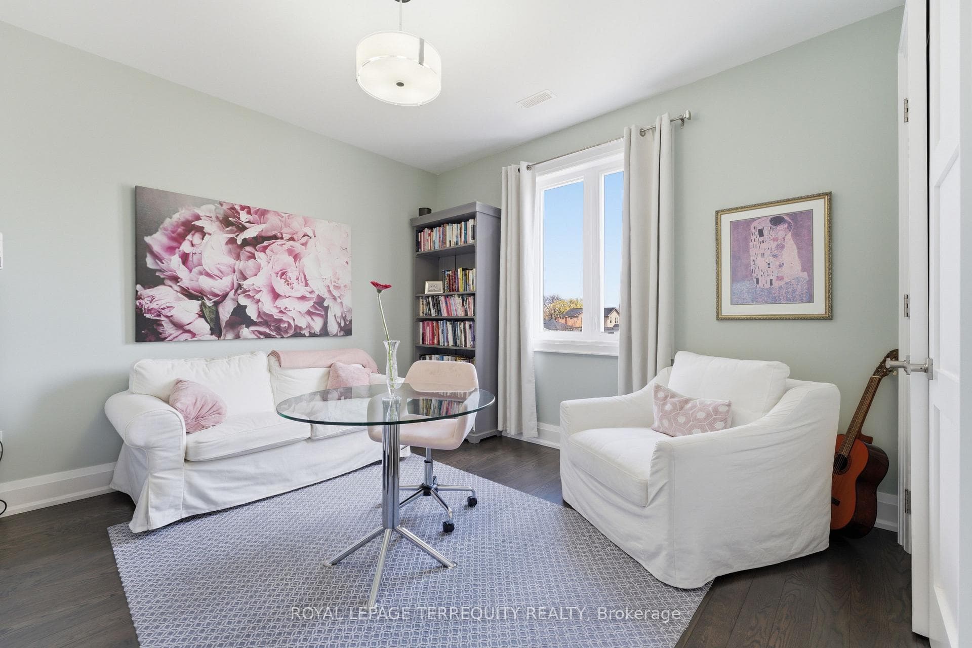 130 Edgecroft Road photo 32
