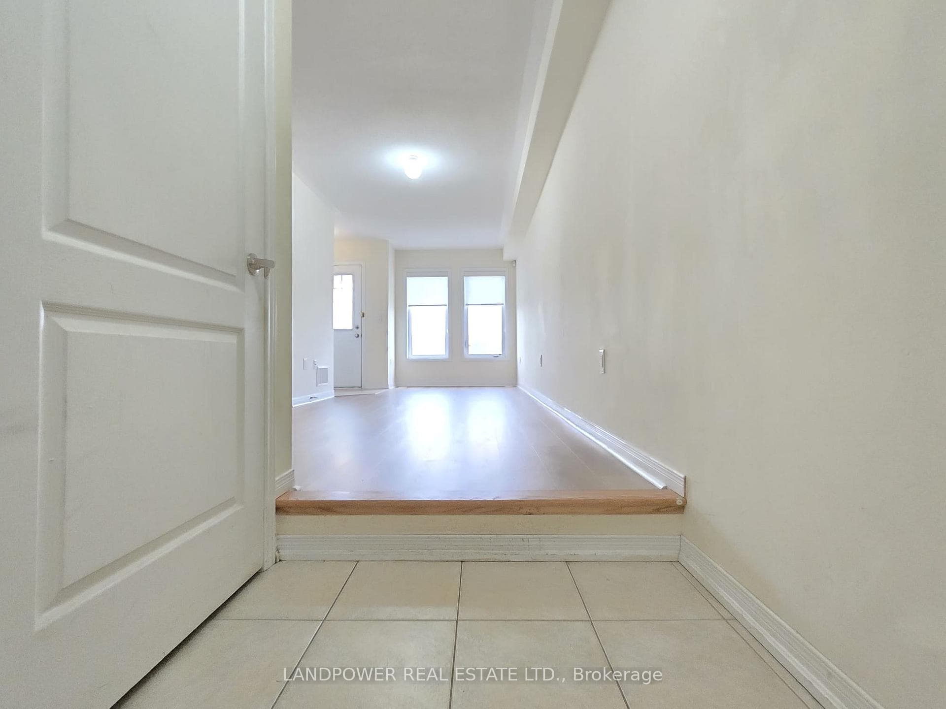 5289 Major Mackenzie Drive photo 5