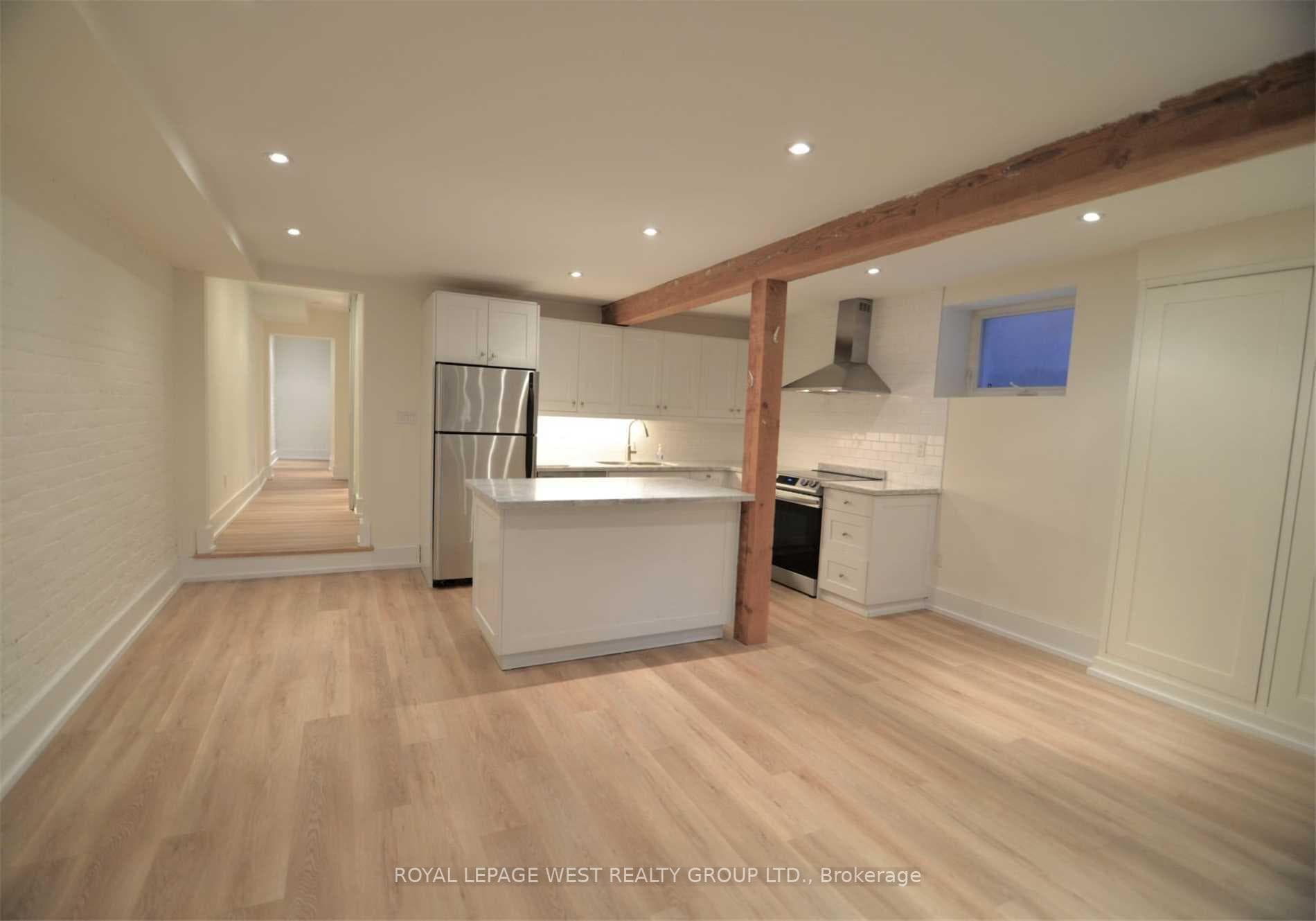 Wide space w/Exposed Wood Beams