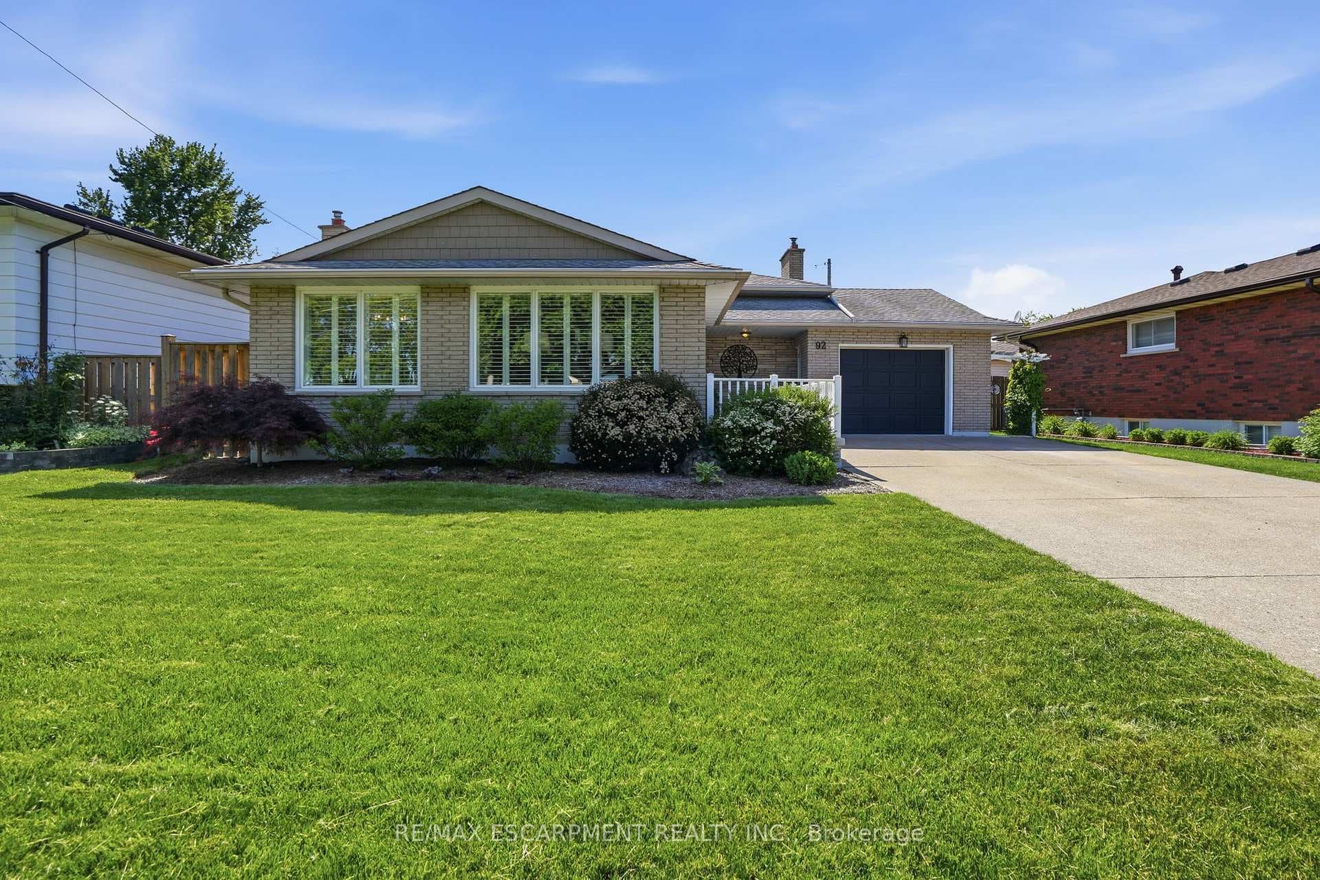 92 Watt Avenue photo 1