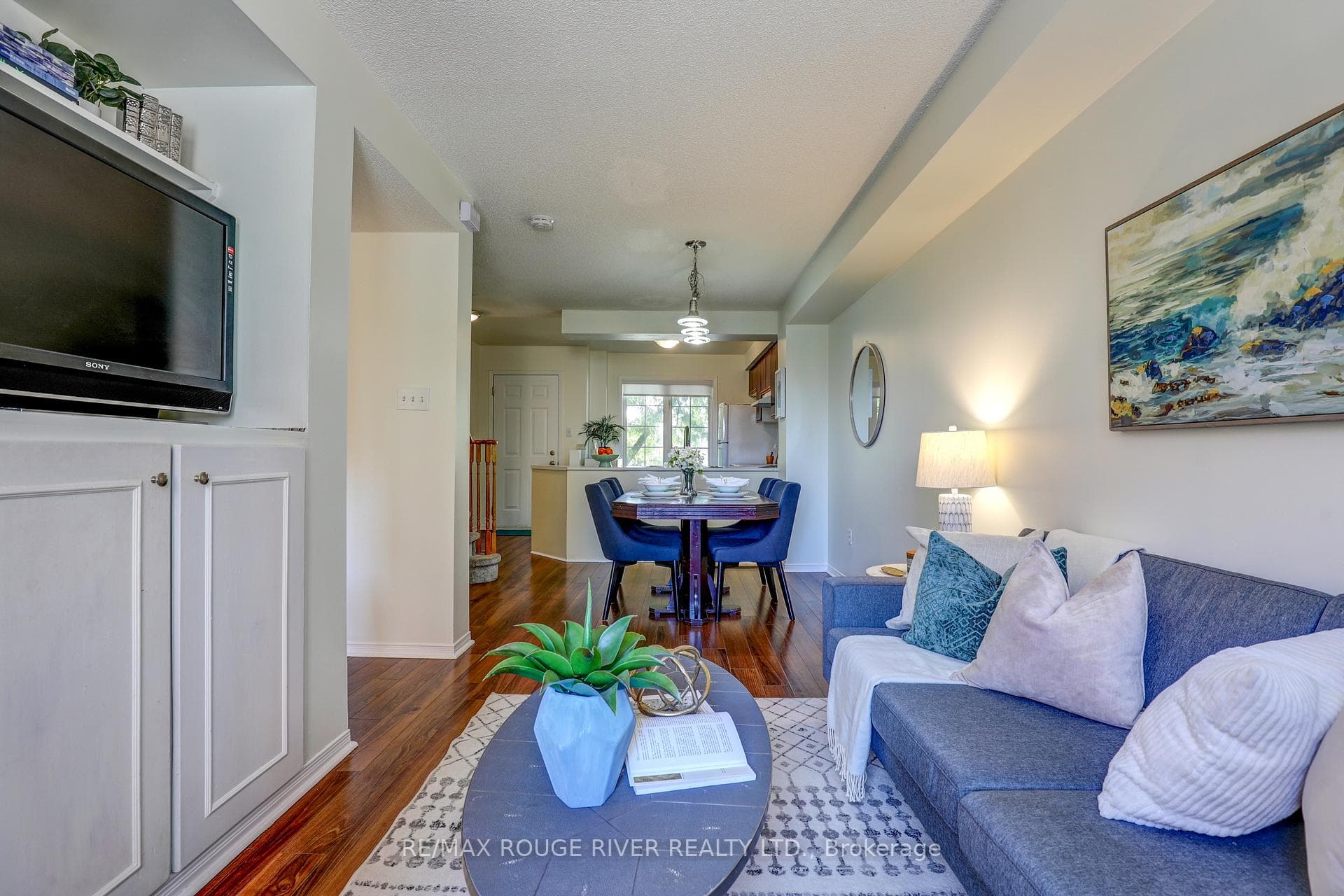1623 Pickering Parkway Unit 5 photo 6