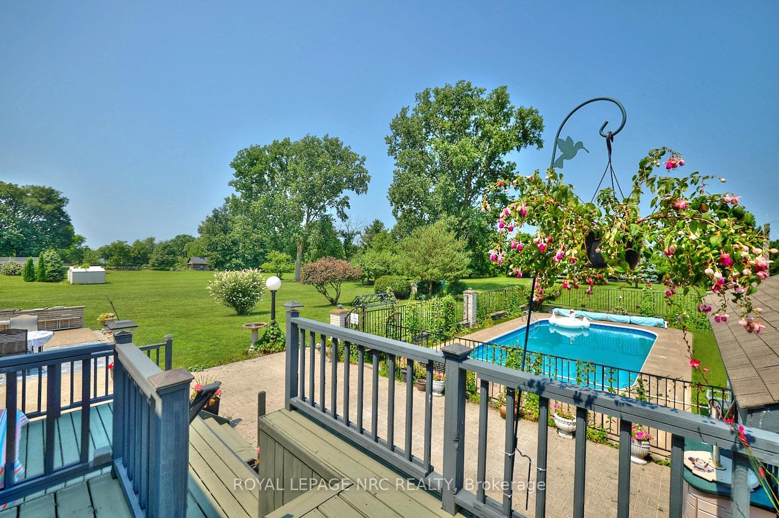 1750 York Road photo 29