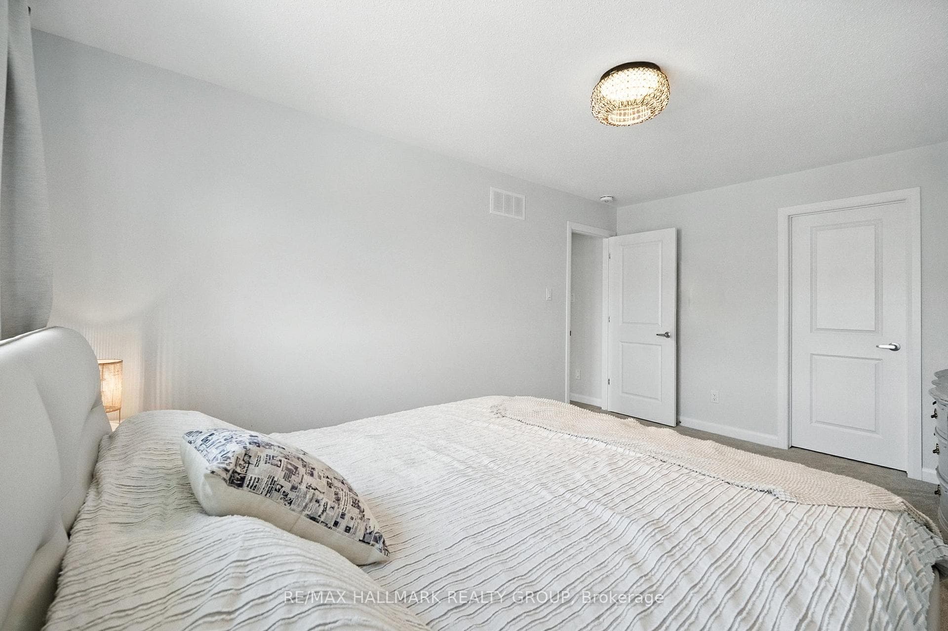 702 Confluence Walk photo 21