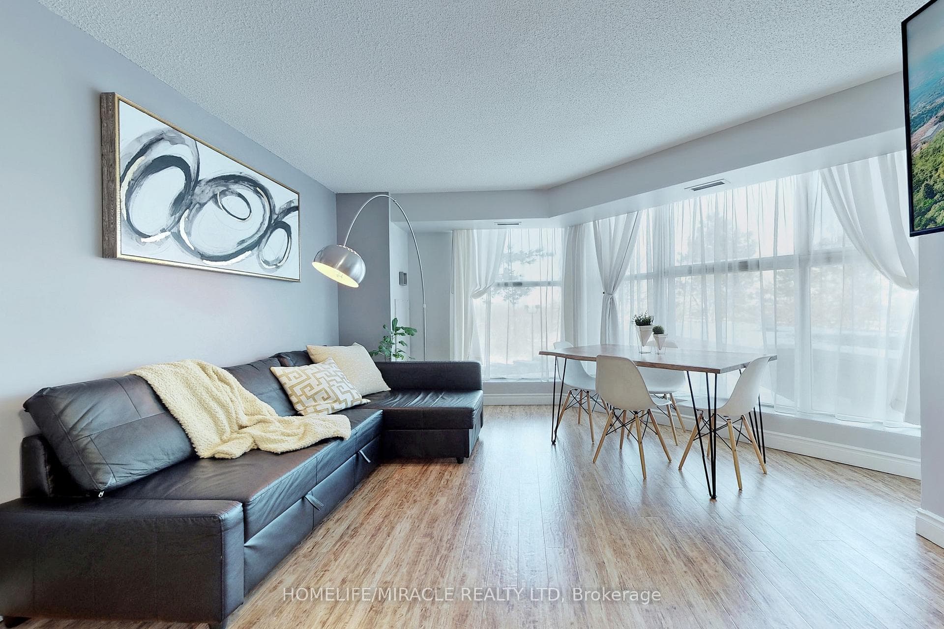 90 Dale Avenue Unit 201 photo 3