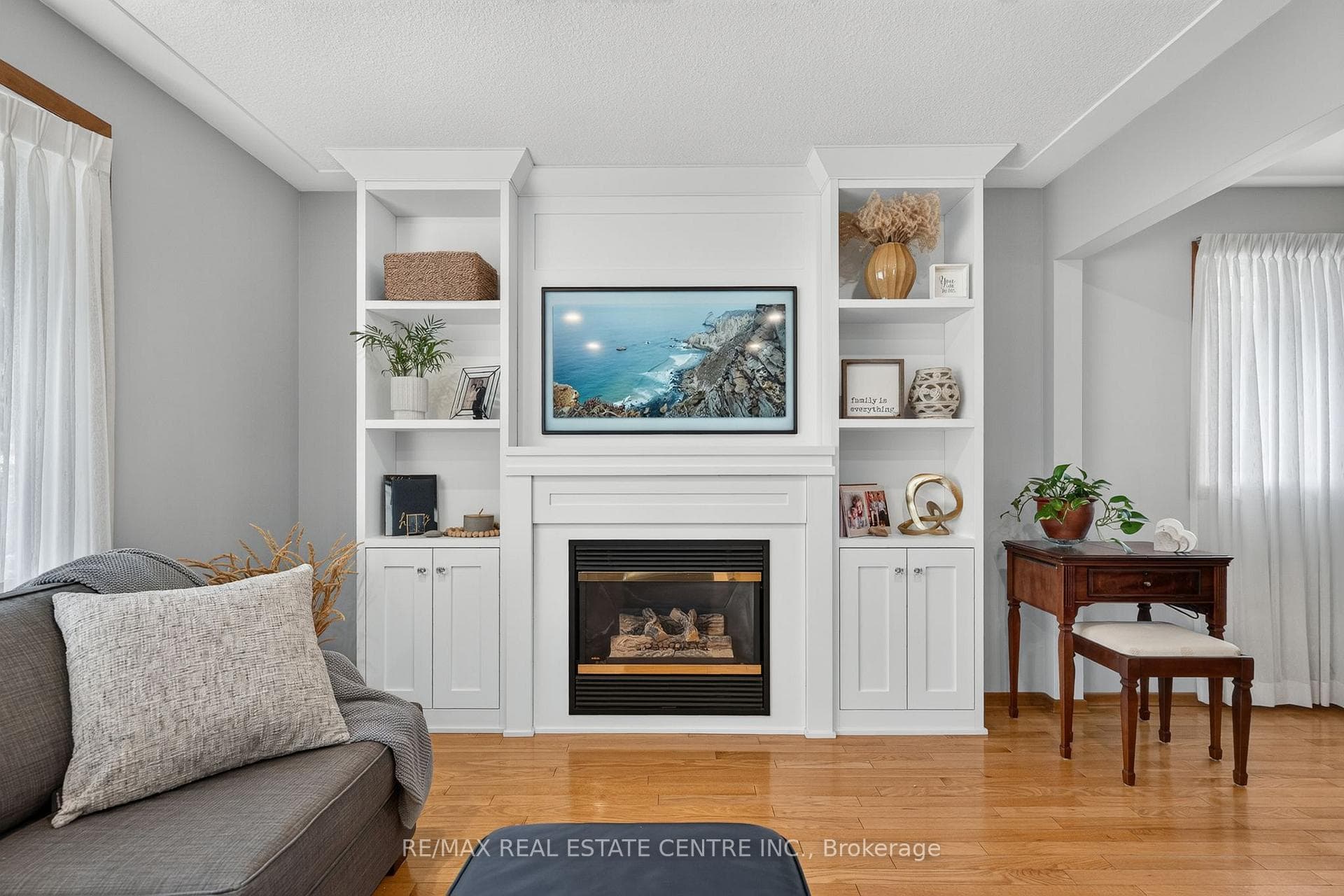 107 Laurentian Drive photo 16
