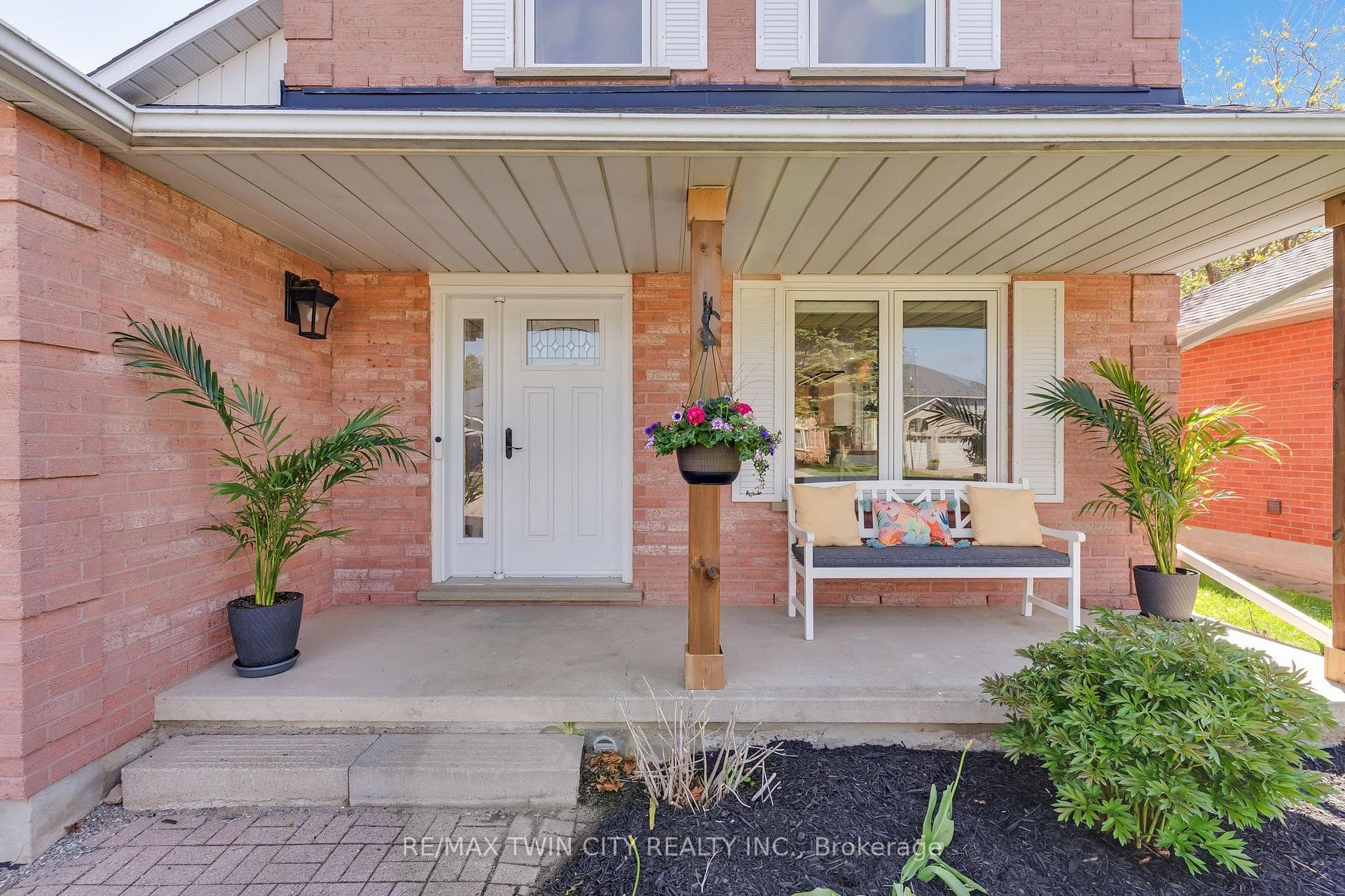 42 Handorf Drive photo 2