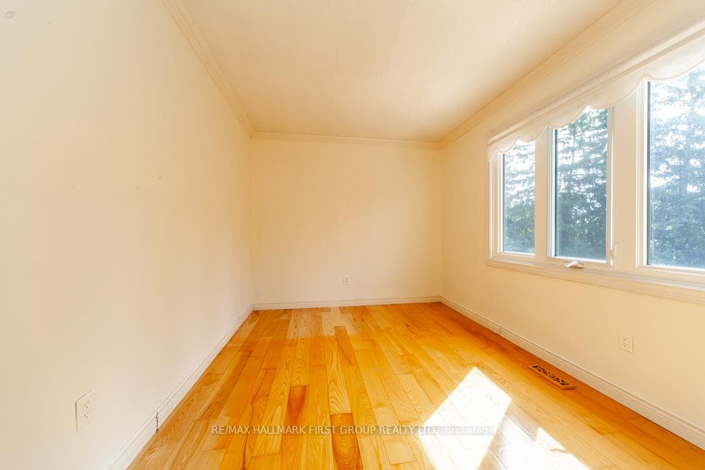1777 Storrington Street photo 22