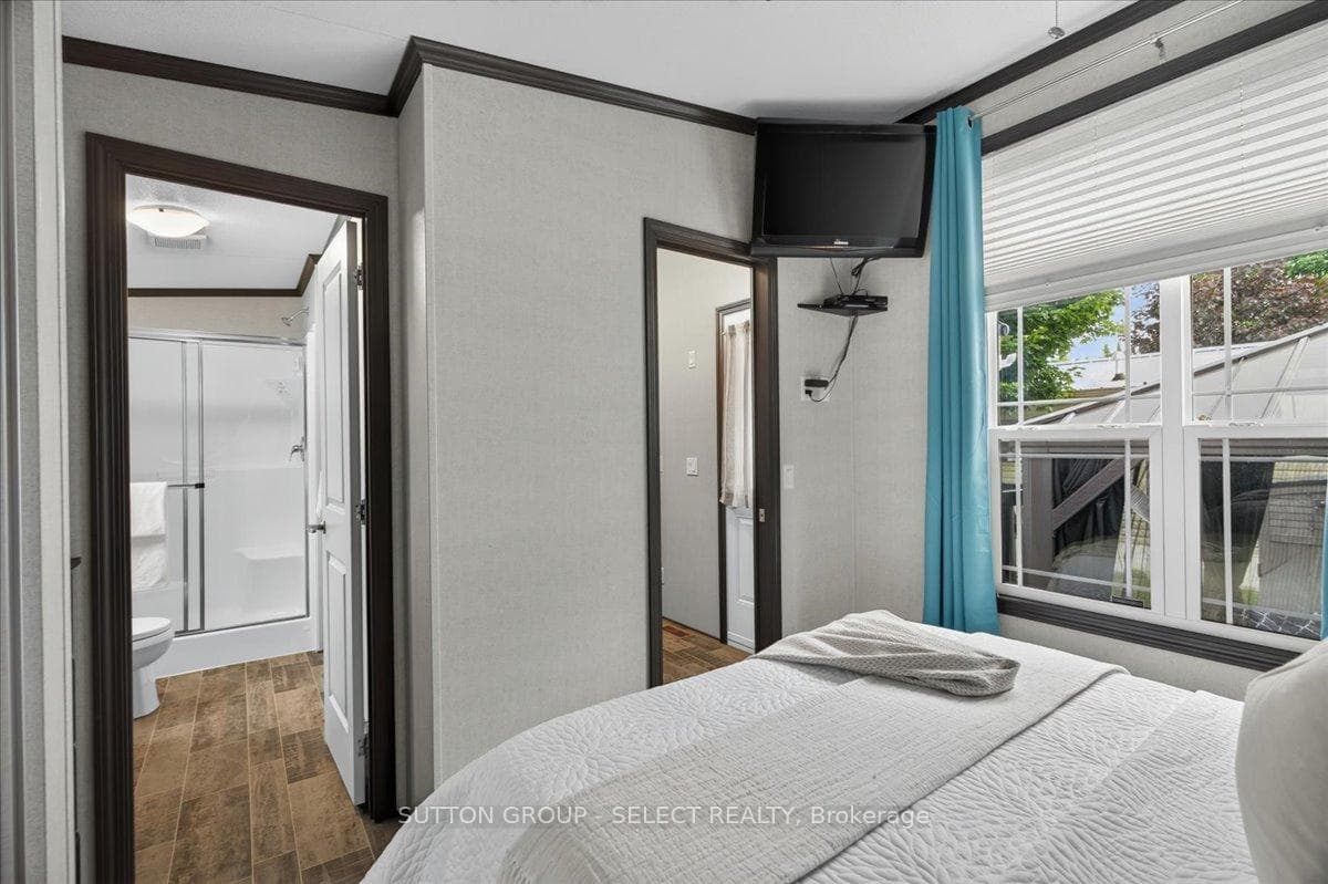 8685 Rock Glen Road Unit 415 photo 19