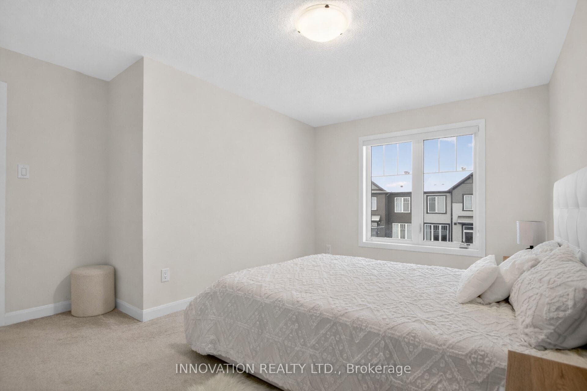 205 Attwell Private photo 33