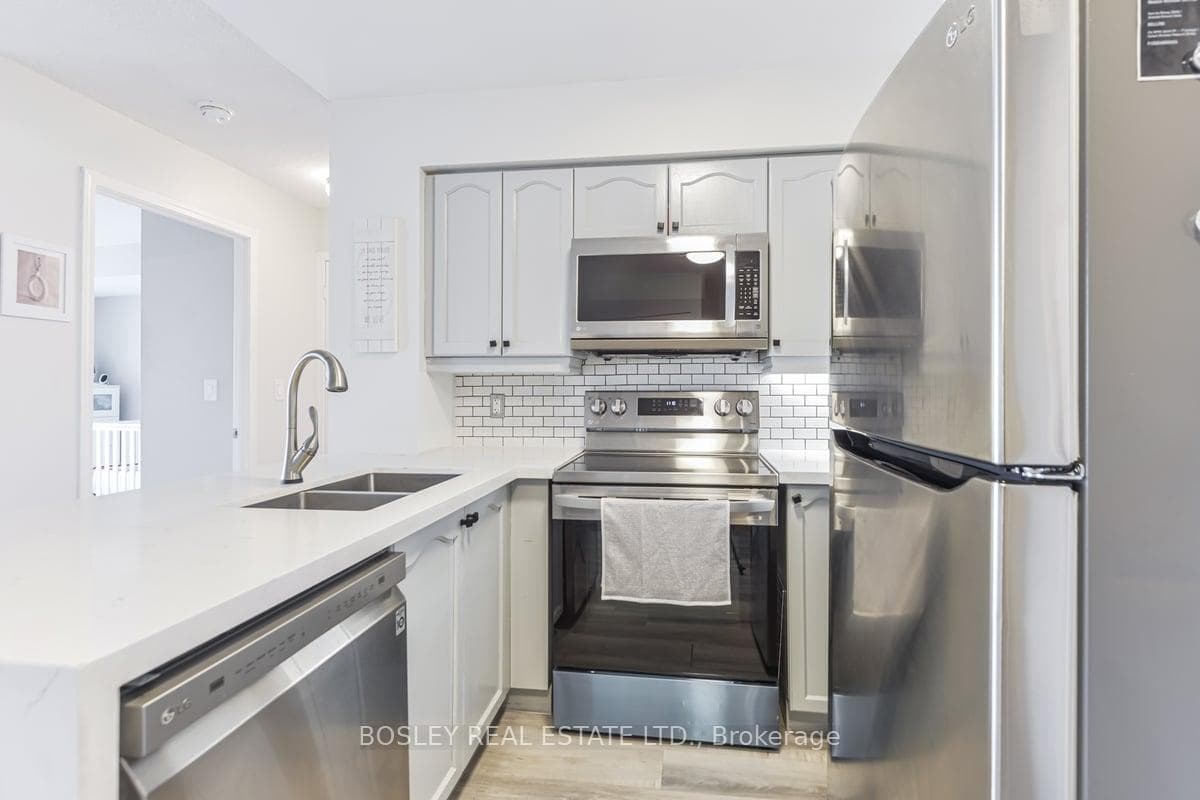 18 Valley Woods Road Unit 808 photo 6