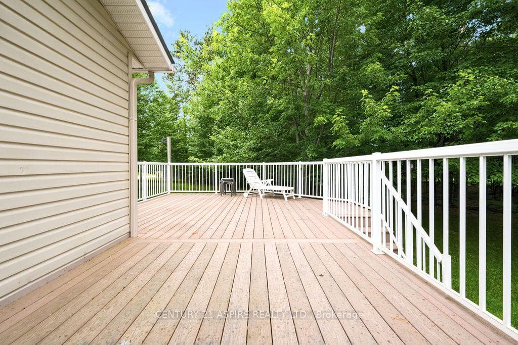 23 Cardinal Crescent photo 38