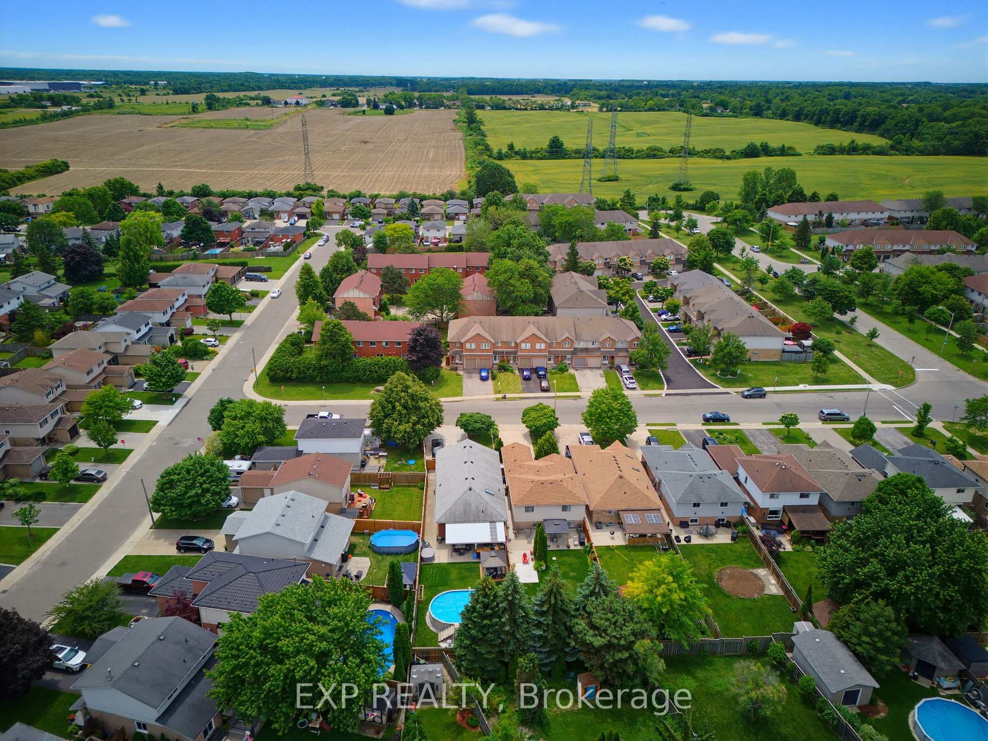 10 Cadham Boulevard Unit 28 photo 4