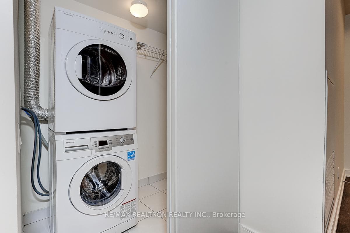 57 St Joseph Street Unit 1008 photo 19