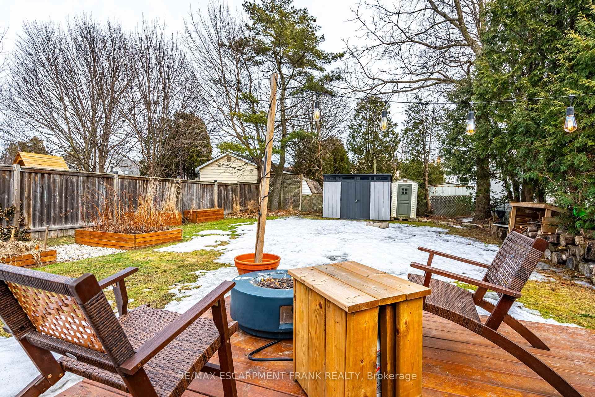 203 East 25th Street photo 41