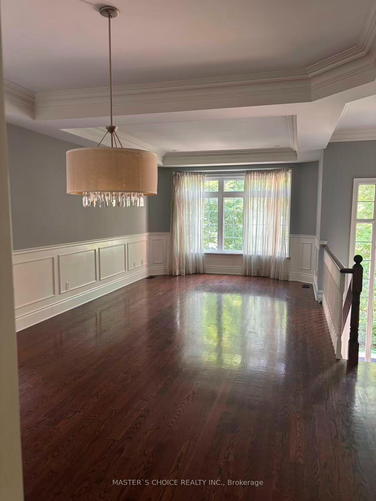 21 Leona Drive photo 6
