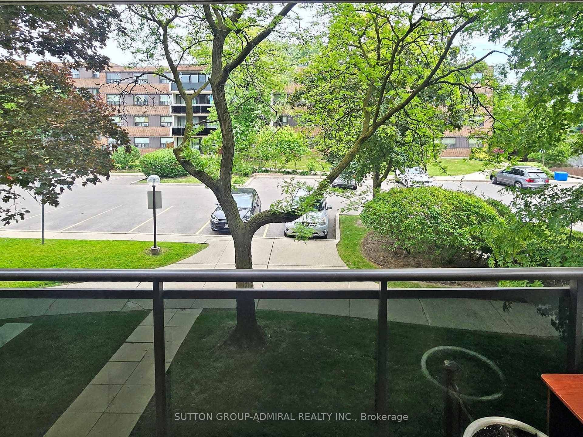 20 Sunrise Avenue Unit 212 photo 30