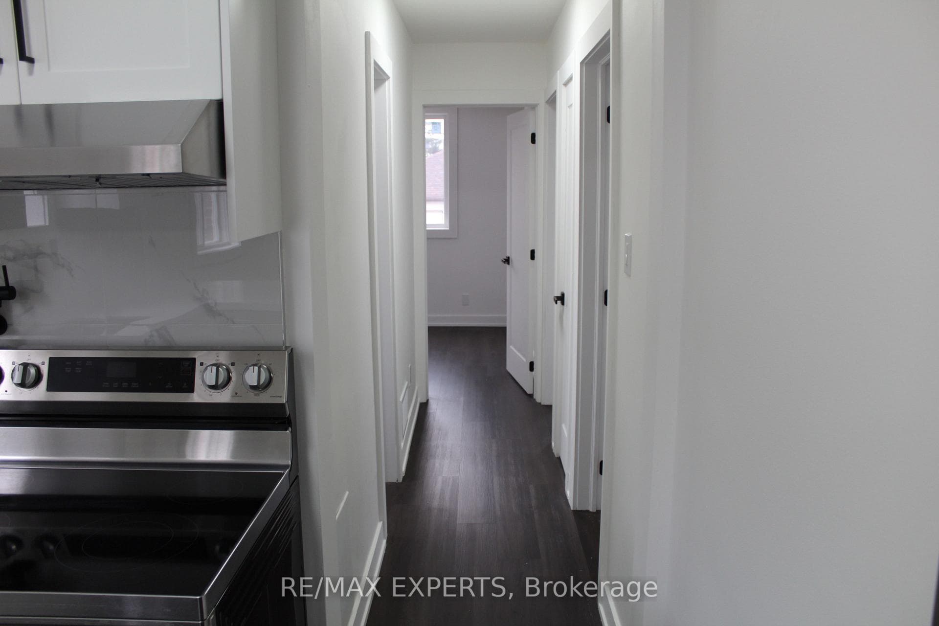 121 Ewart Avenue photo 5