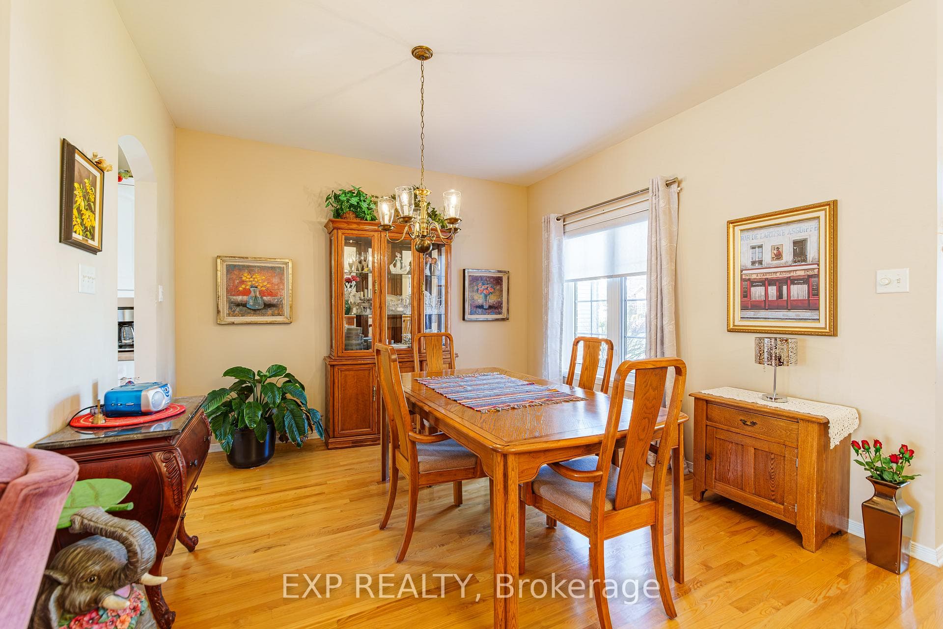 434 Moffatt Street photo 10