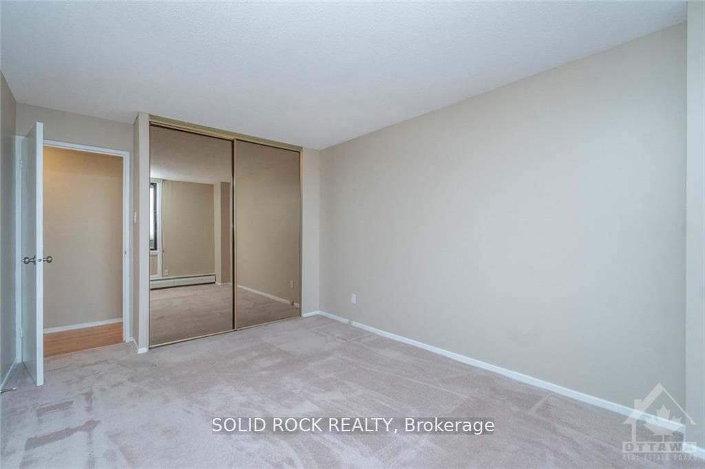 415 Greenview Avenue Unit 309 photo 15