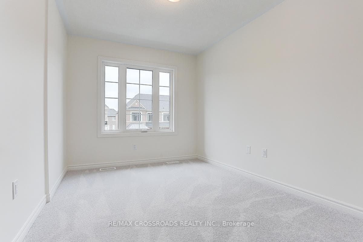 53 Velvet Drive photo 37