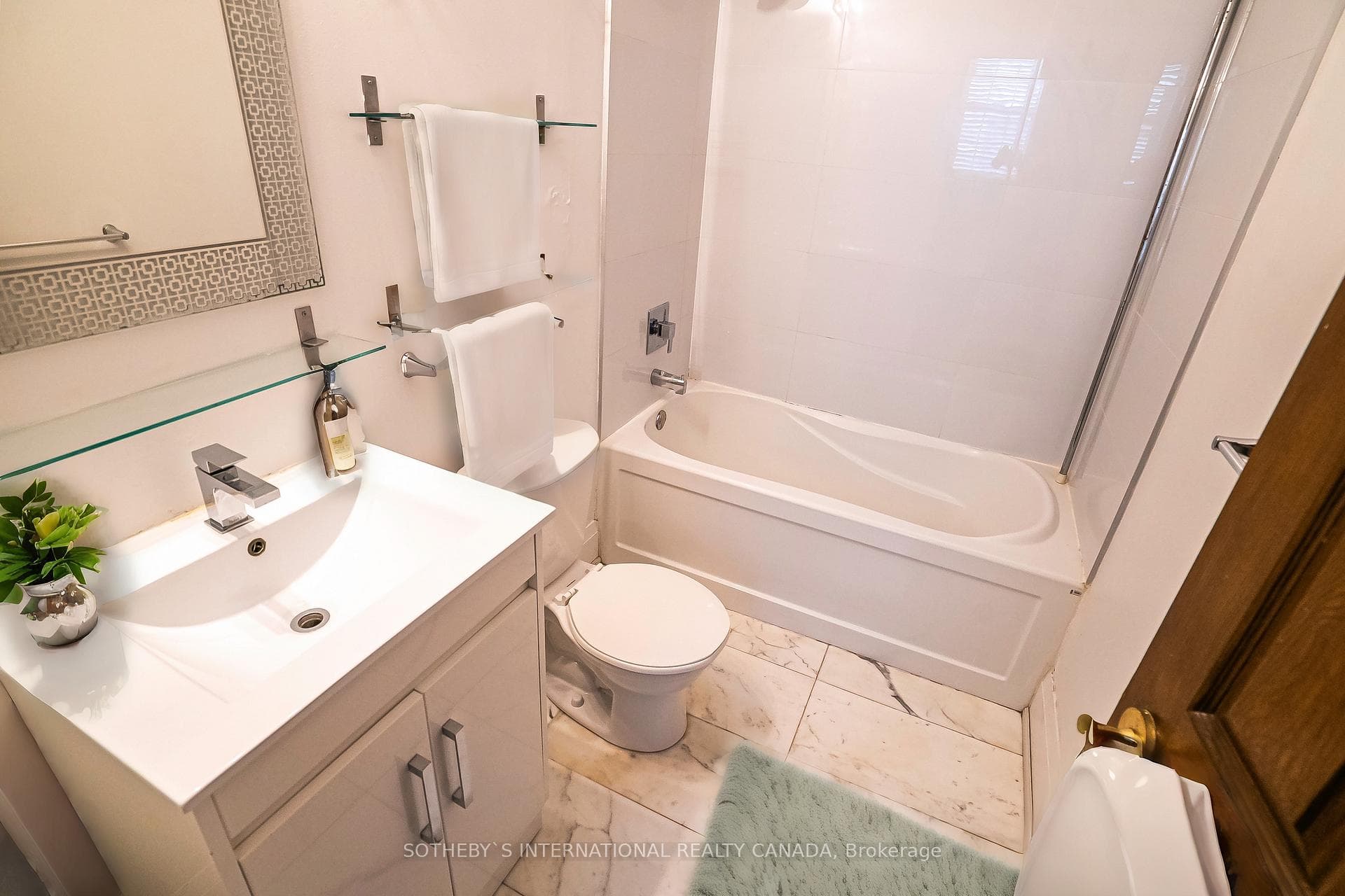 273 St. George Street Unit 5 photo 5