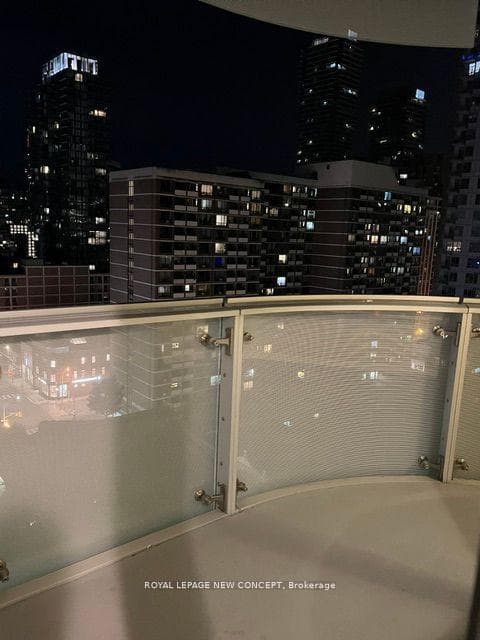 1 Bloor Street Unit 1106 photo 17