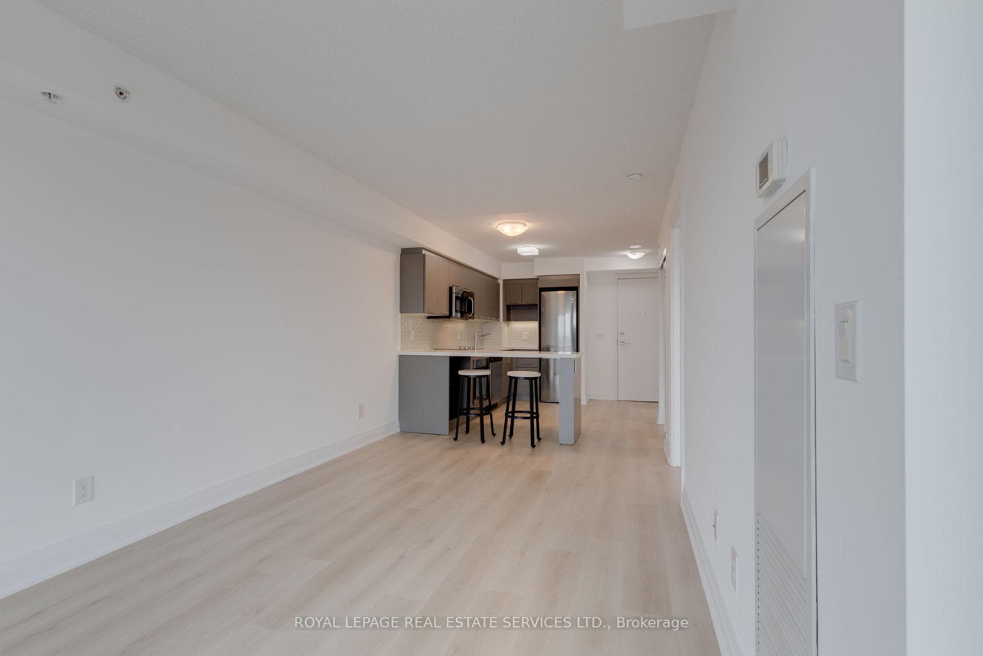 555 Wilson Avenue Unit E406 photo 13