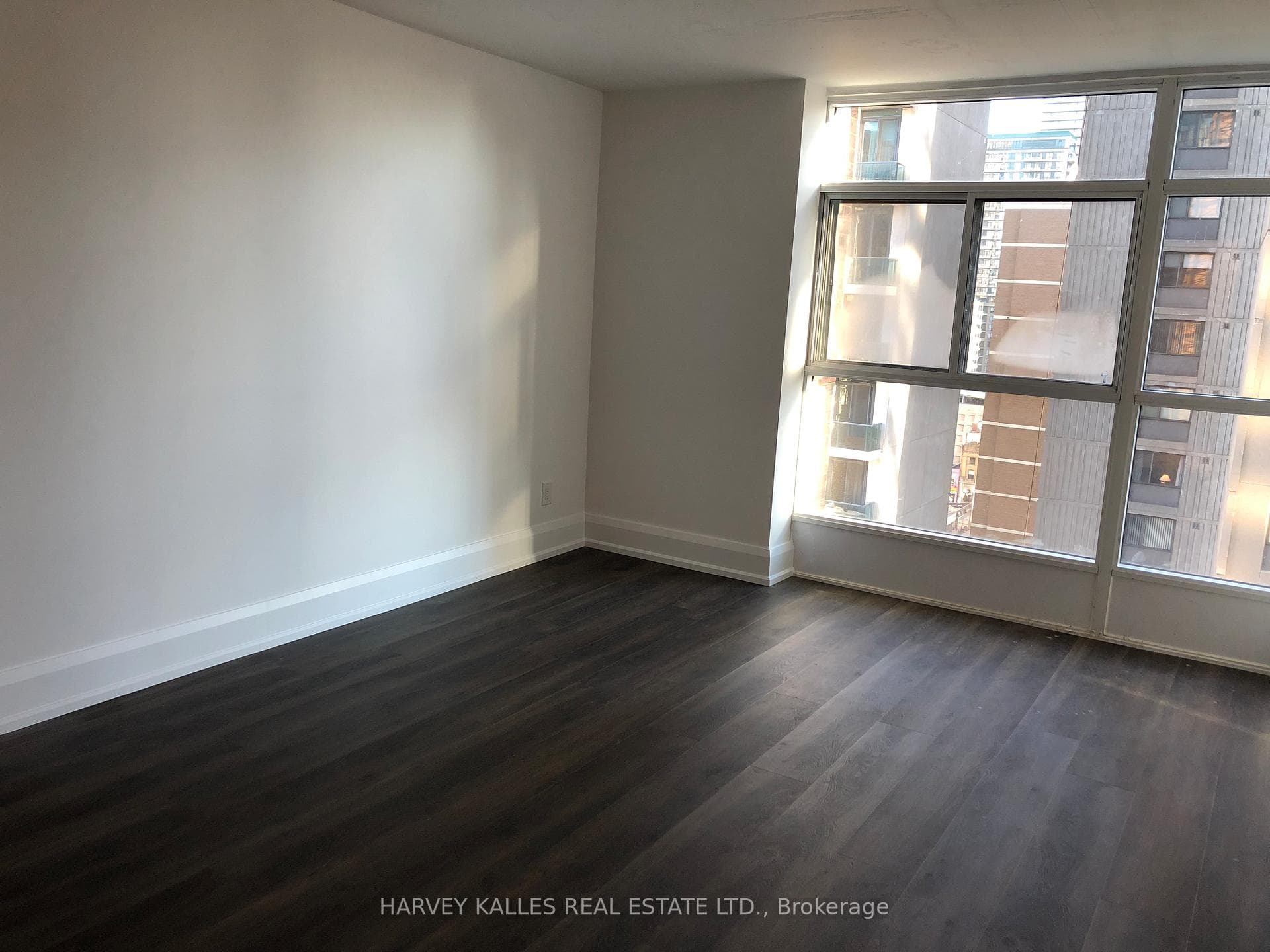 55 Charles Street Unit 901 photo 8