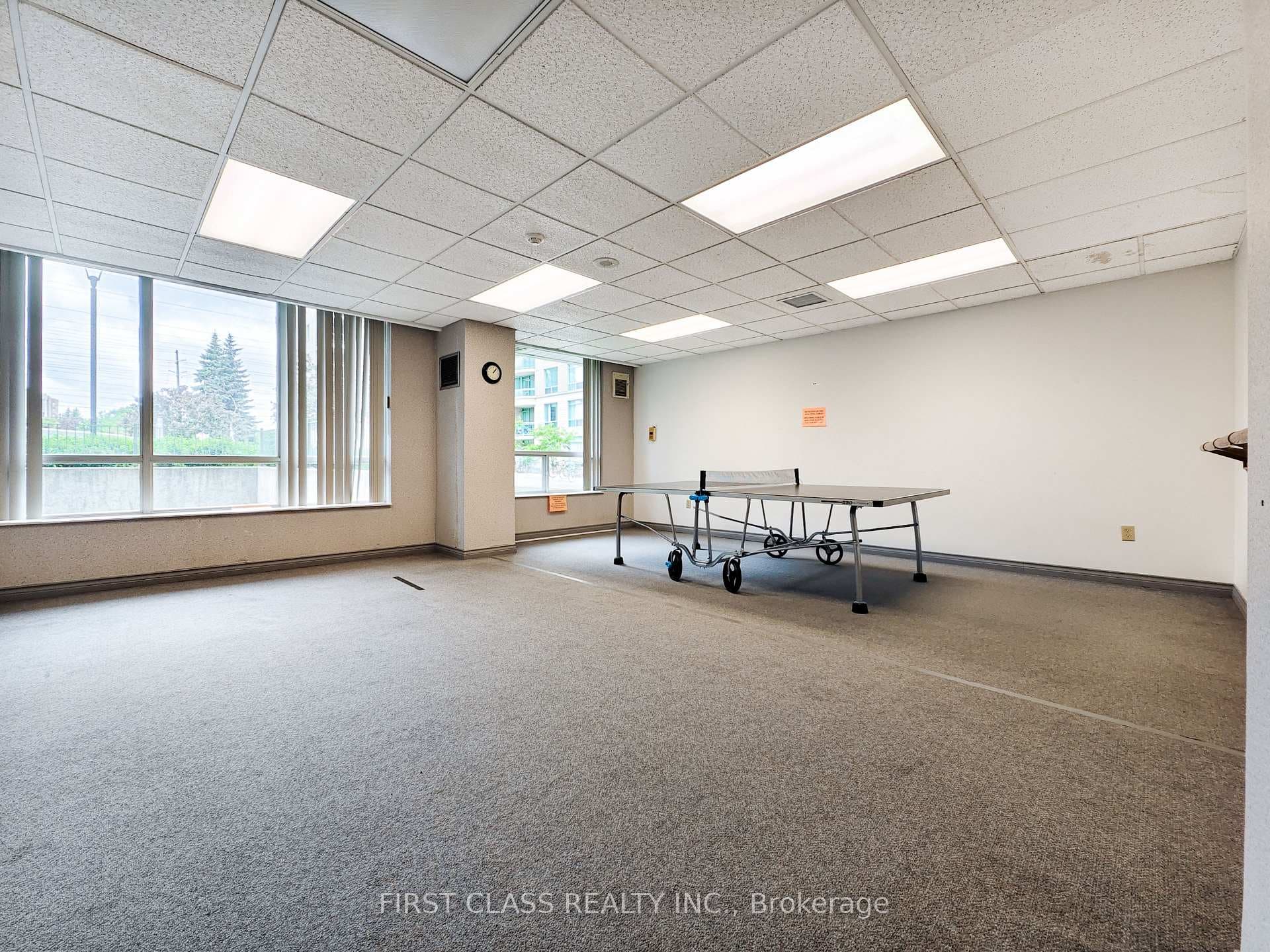8 Pemberton Avenue Unit 606 photo 31
