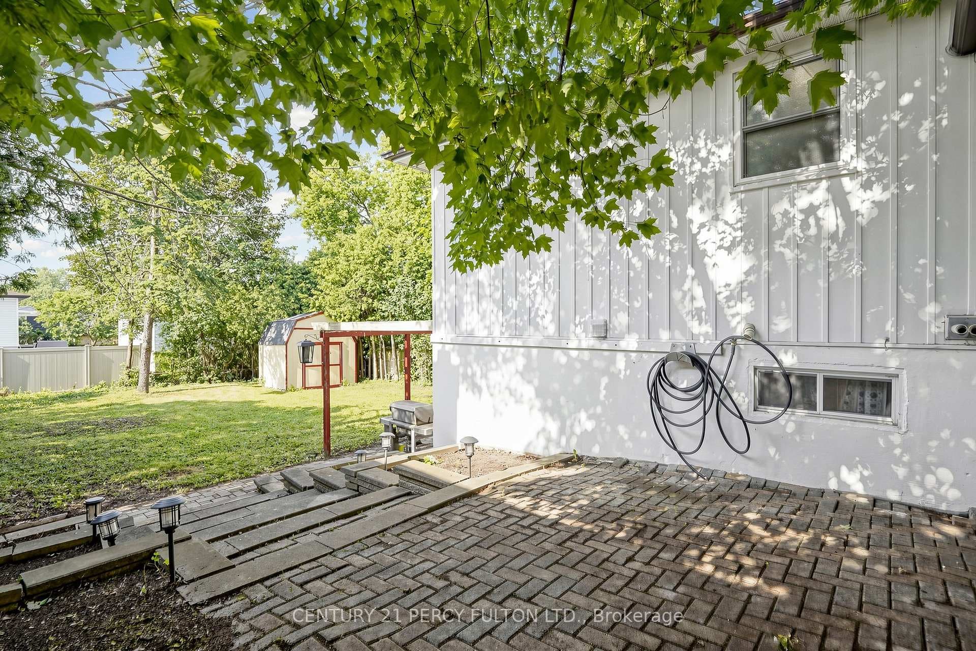 10 Devins Drive photo 41