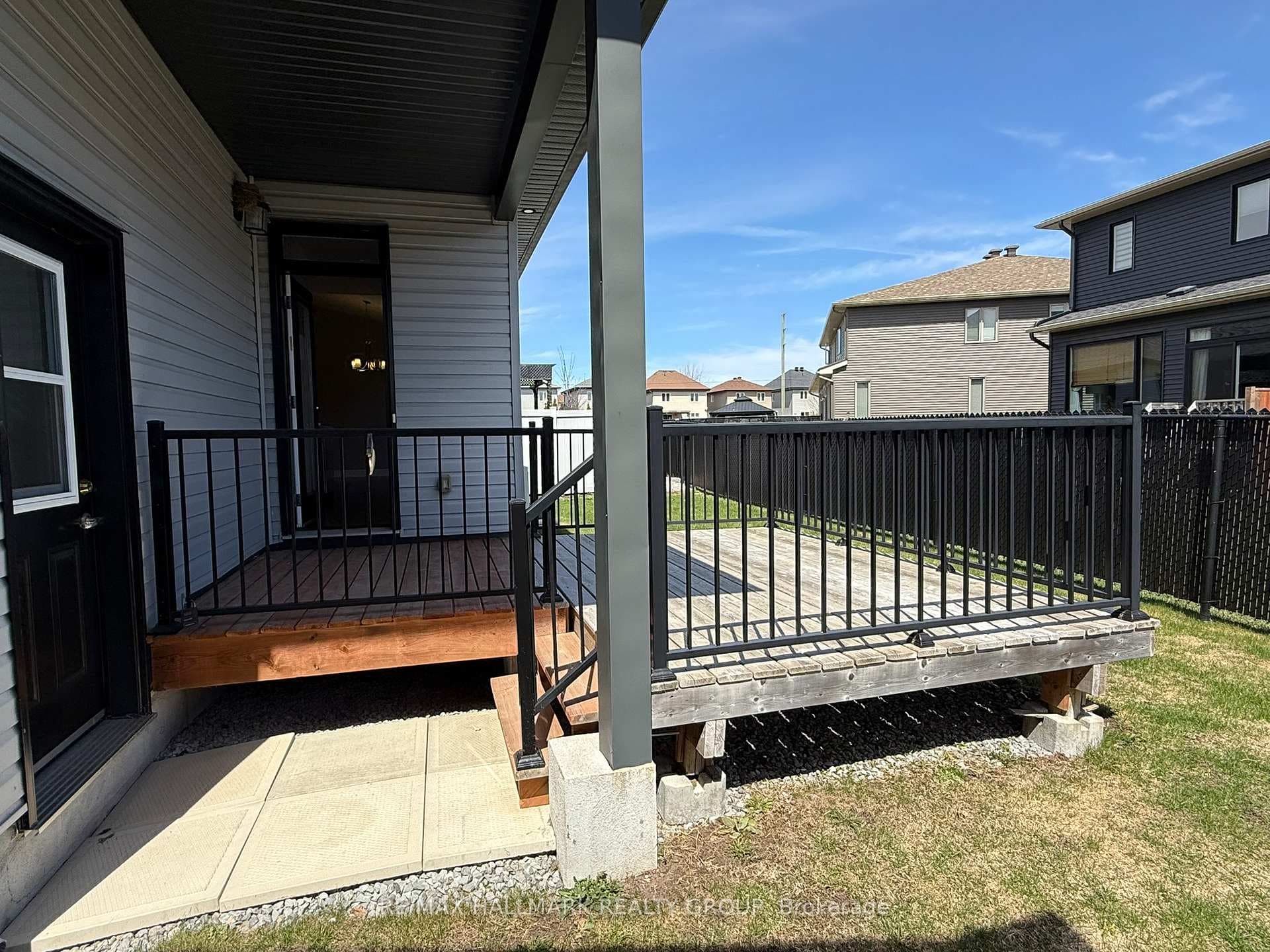 23 Solara Private photo 27