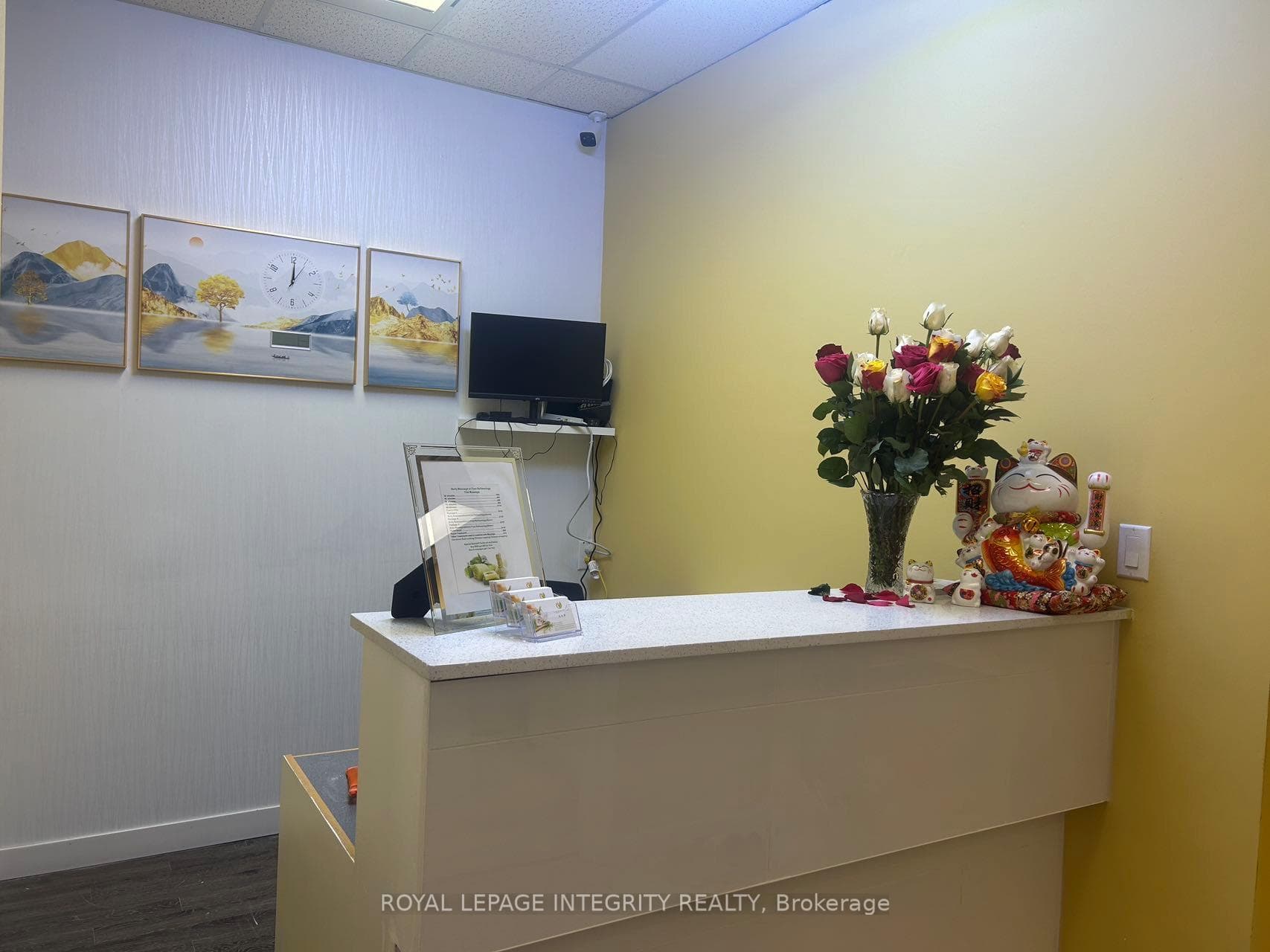 2446 BANK Street Unit 204 photo 1