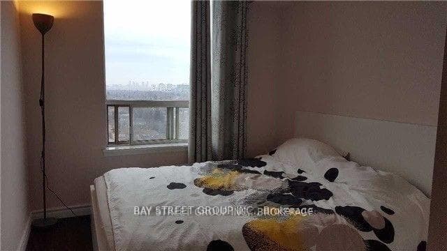 18 Hillcrest Avenue Unit 1904 photo 10
