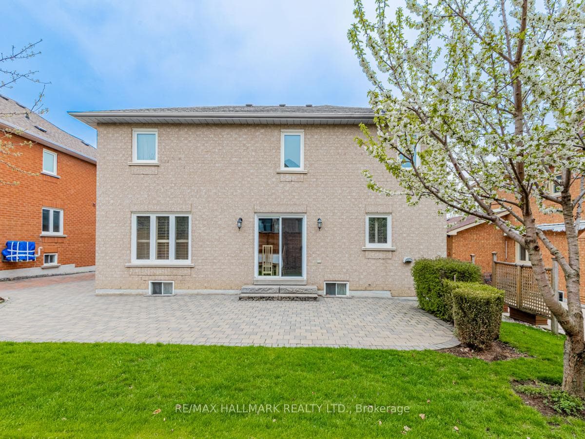 86 Lois Drive photo 38