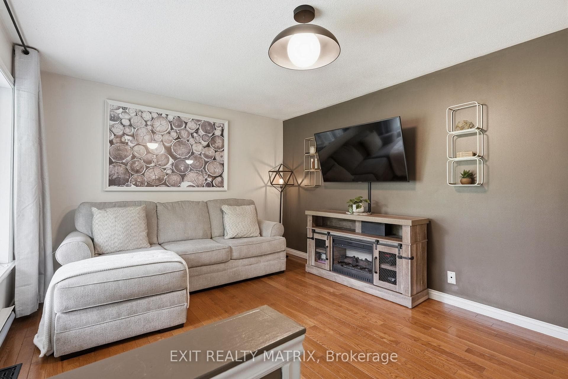 639 Boundary Road photo 6